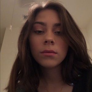 Meet your Posher, Jade